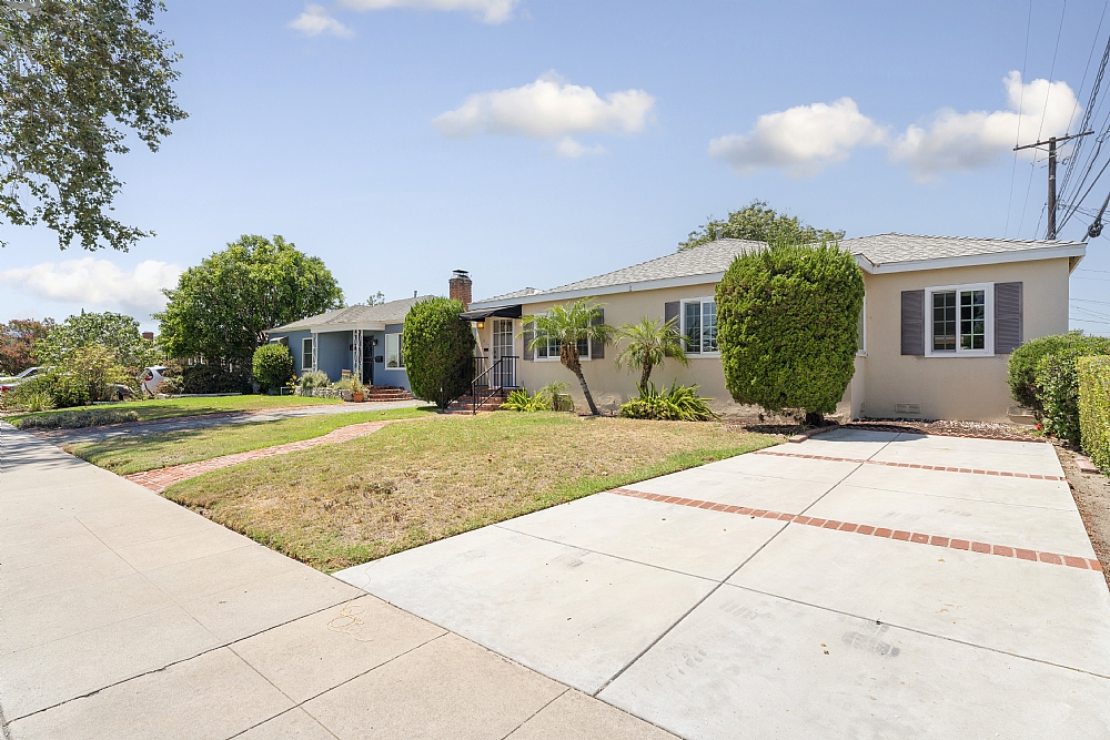 Elfyer - Burbank, CA House - For Sale