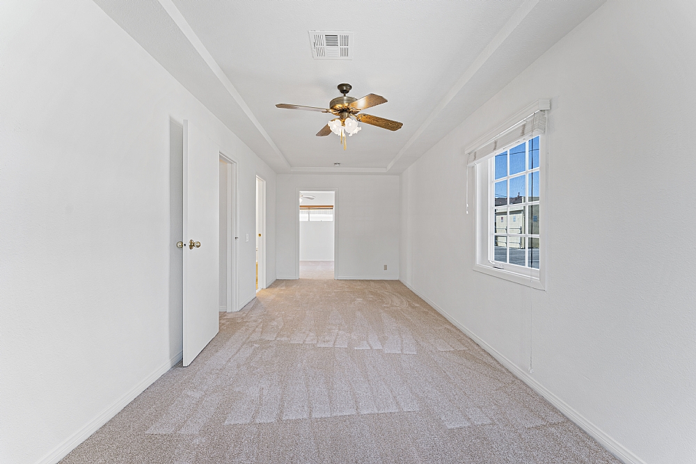 Elfyer - Burbank, CA House - For Sale