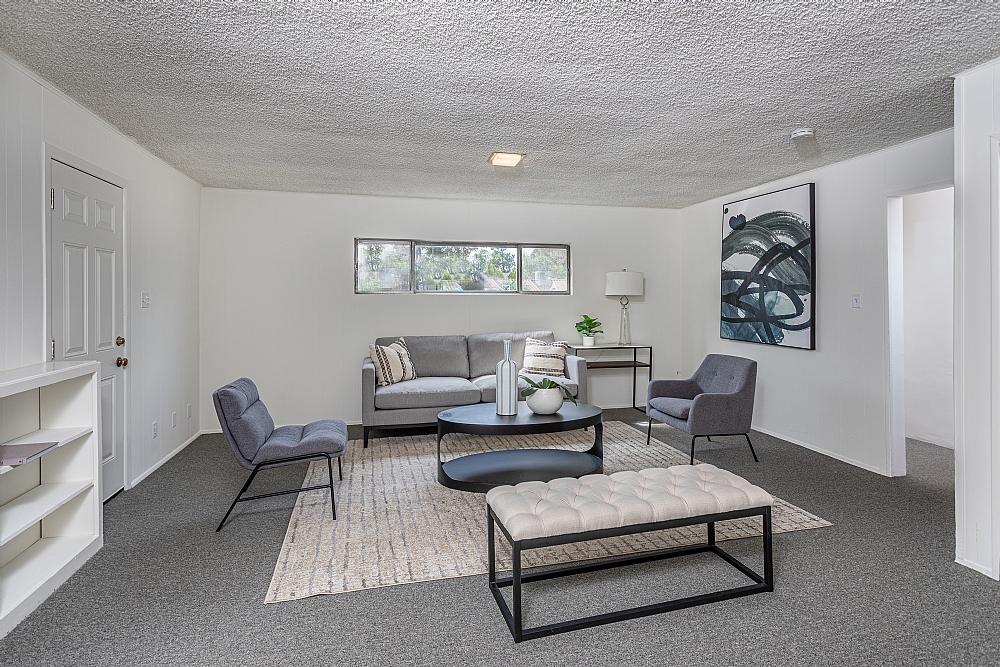 Elfyer - Burbank, CA House - For Sale