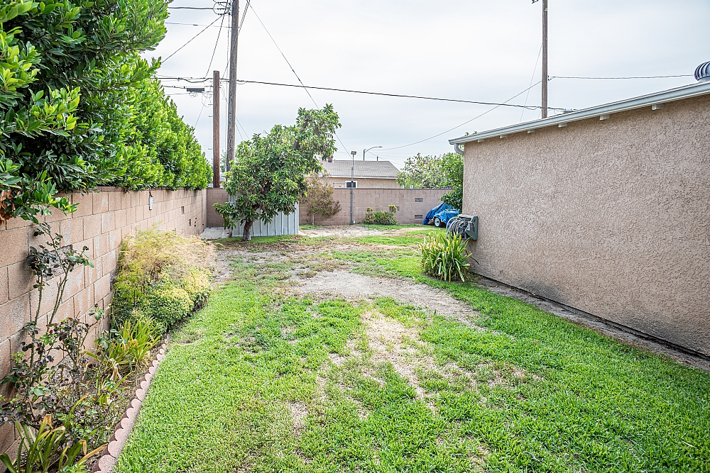 Elfyer - Burbank, CA House - For Sale