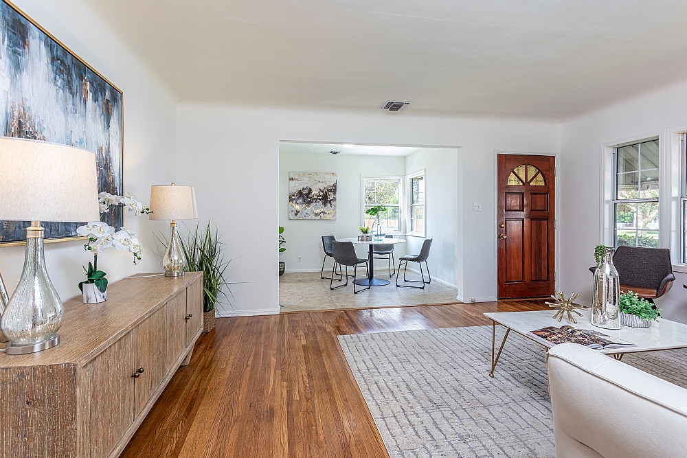 Elfyer - Burbank, CA House - For Sale