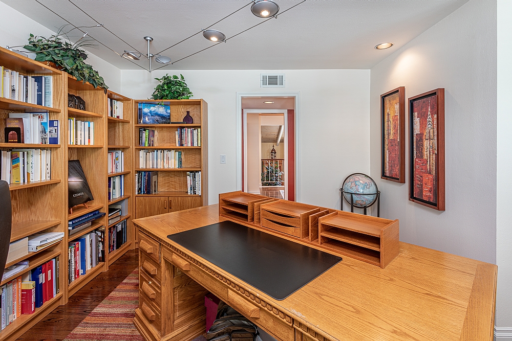 Elfyer - Studio City, CA House - For Sale