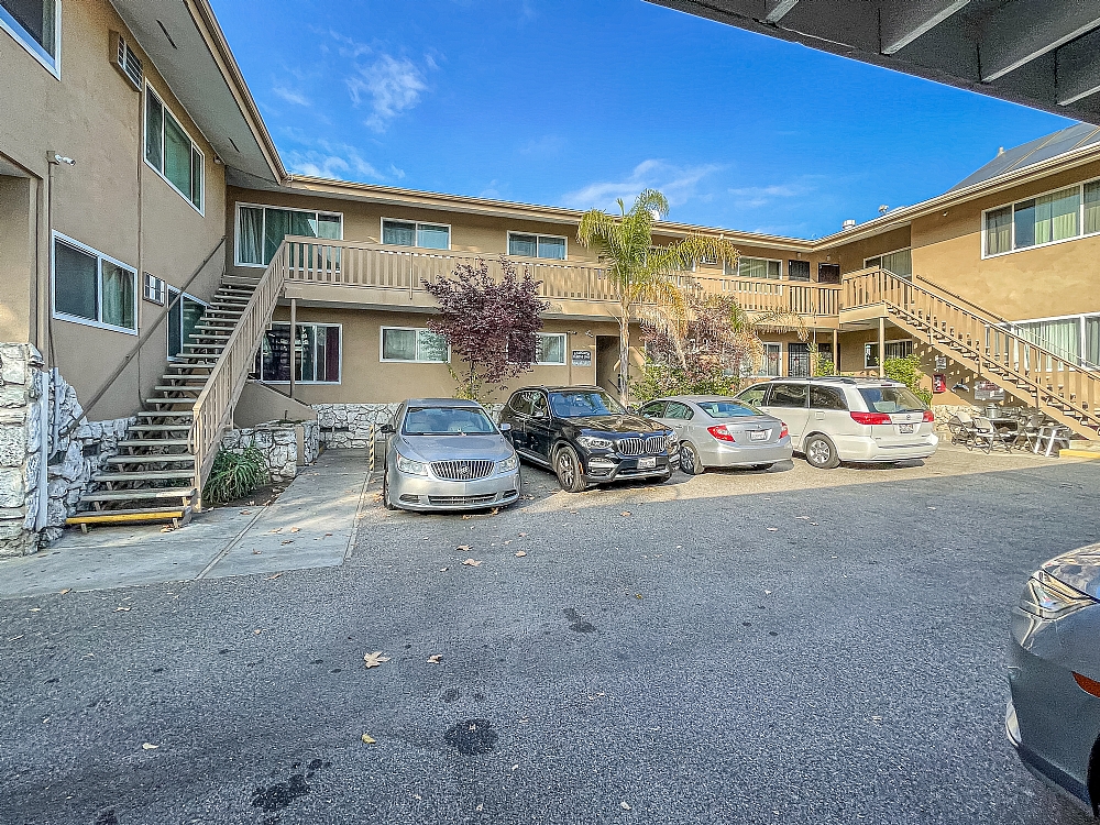 Elfyer - Glendale, CA House - For Sale