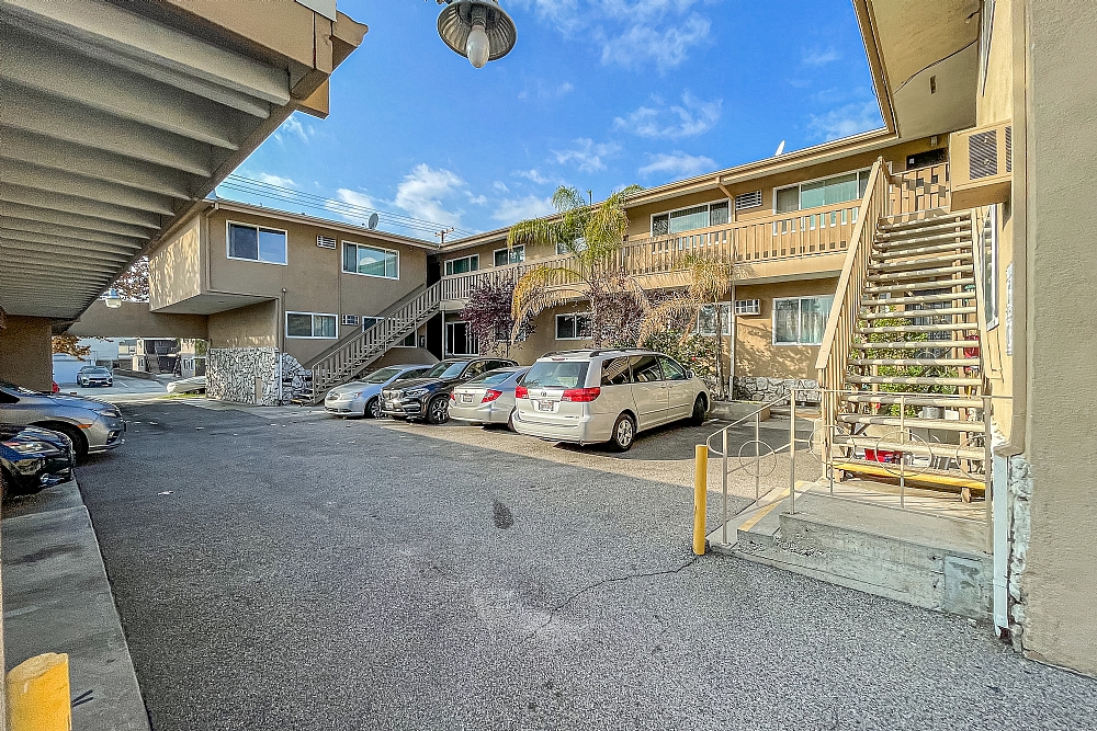 Elfyer - Glendale, CA House - For Sale