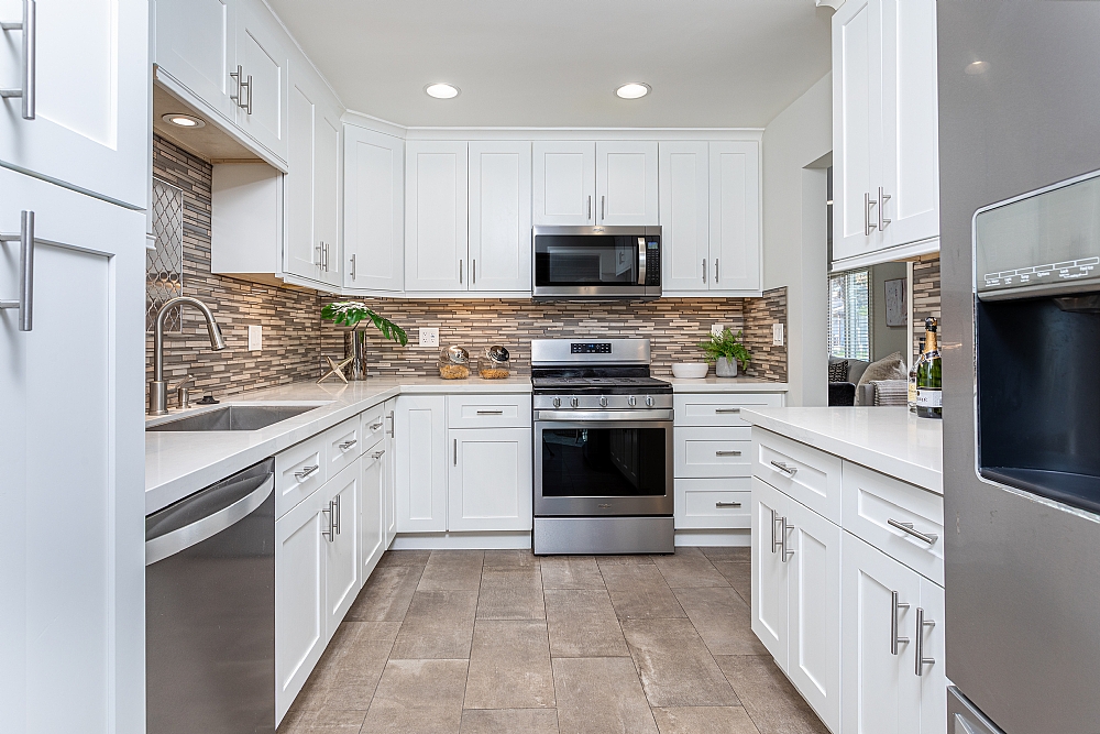 Elfyer - Burbank, CA House - For Sale