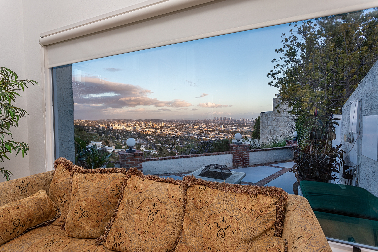 Elfyer - Los Angeles, CA House - For Sale