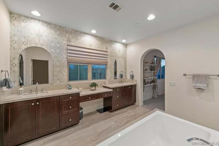 Elfyer - Carlsbad, CA House - For Sale