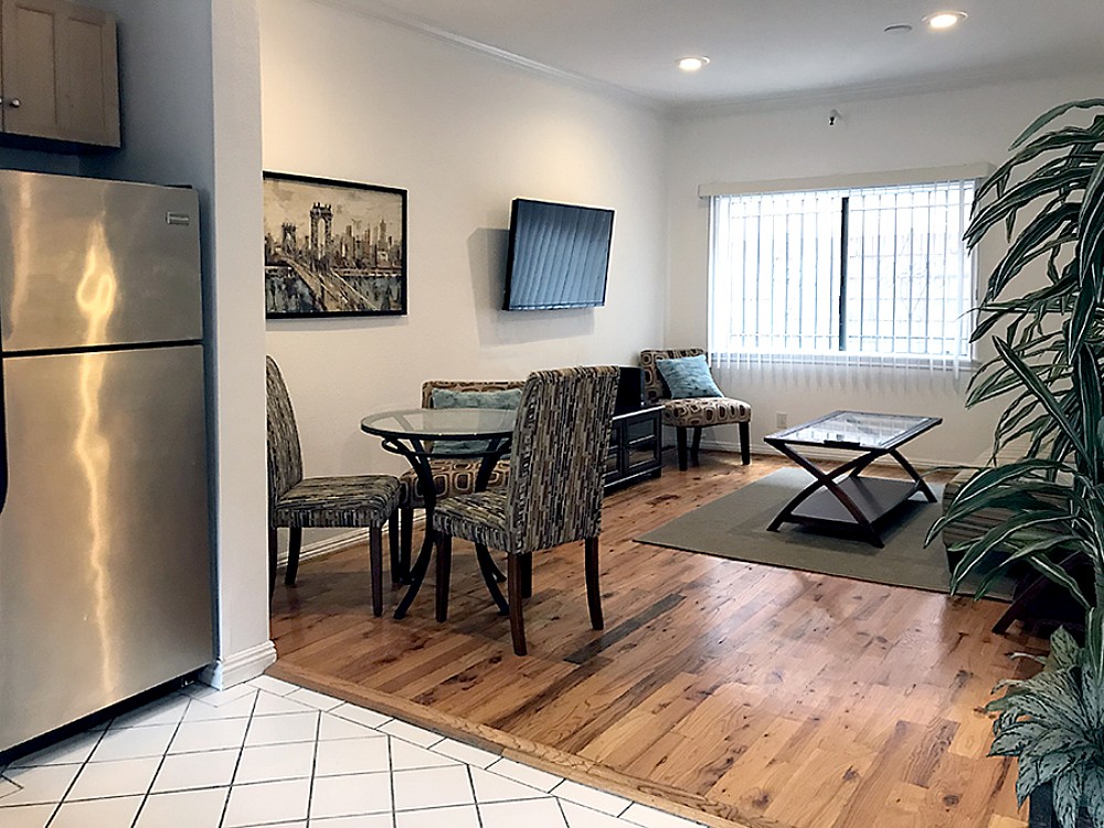 Elfyer - Los Angeles, CA House - For Sale