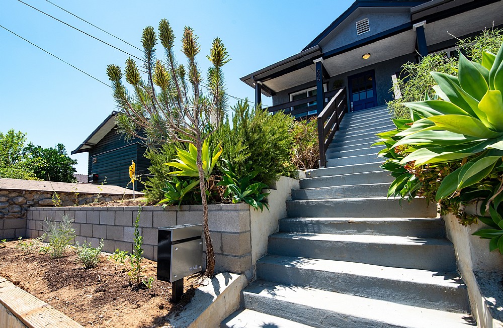 Elfyer - Los Angeles, CA House - For Sale