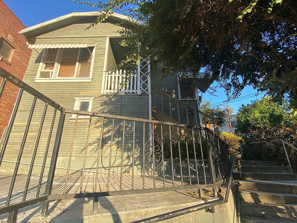 Elfyer - Los Angeles, CA House - For Sale