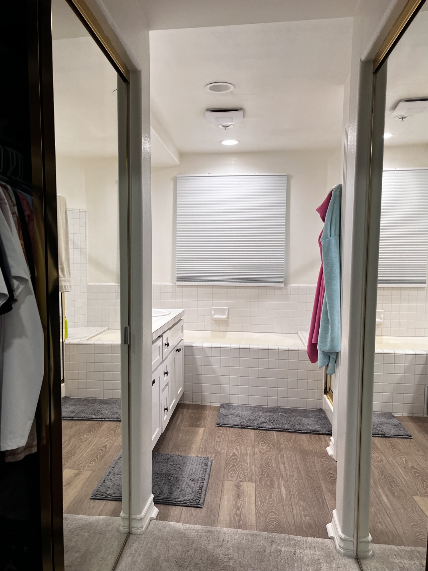 Elfyer - Irvine, CA House - For Sale