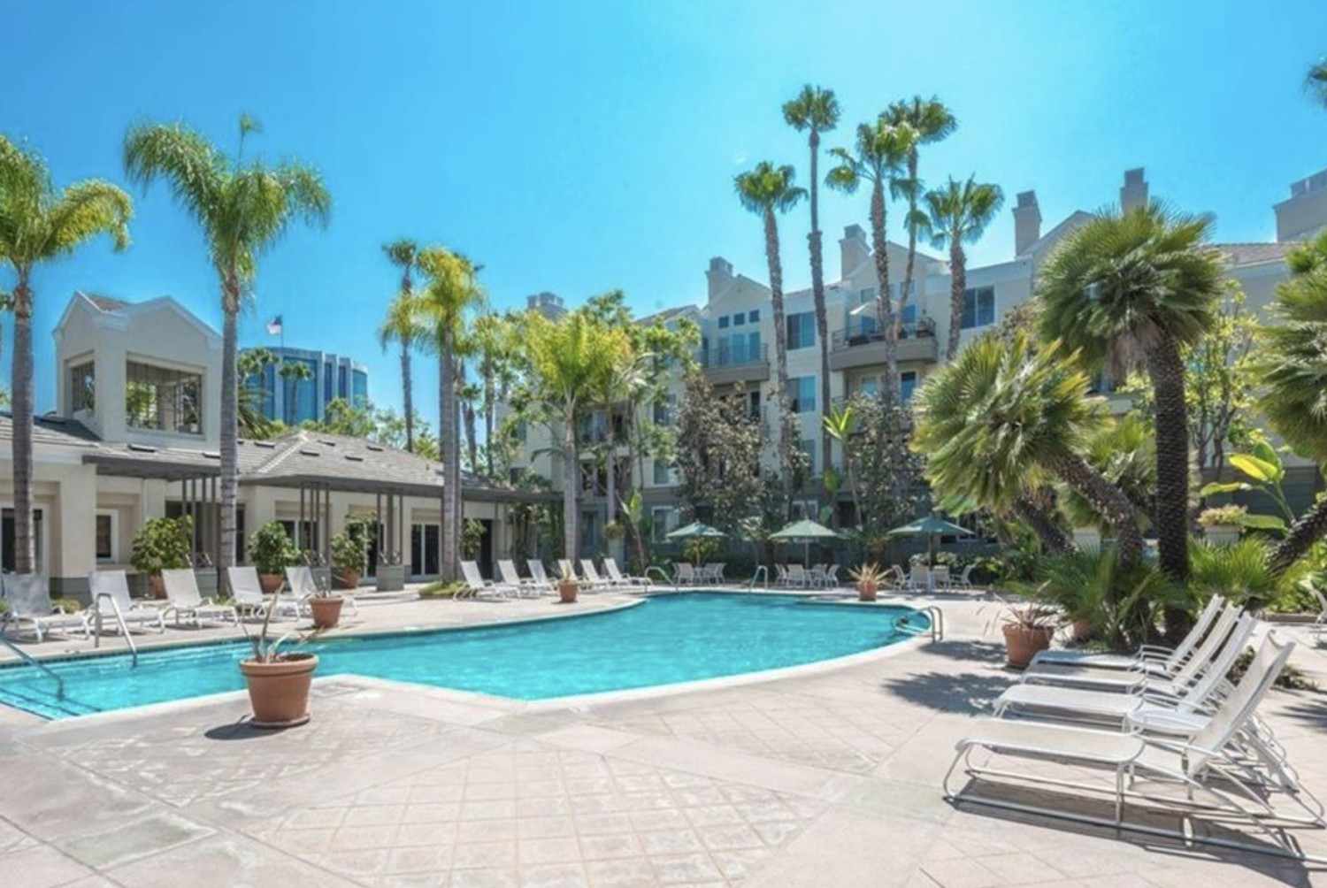 Elfyer - Irvine, CA House - For Sale