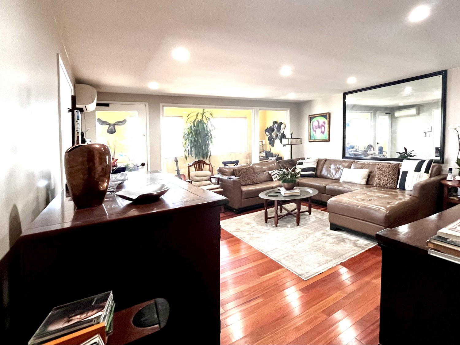 Elfyer - Burbank, CA House - For Sale