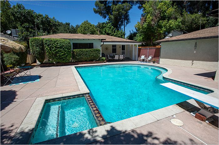 Elfyer - Burbank, CA House - For Sale