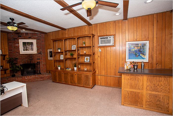 Elfyer - Burbank, CA House - For Sale