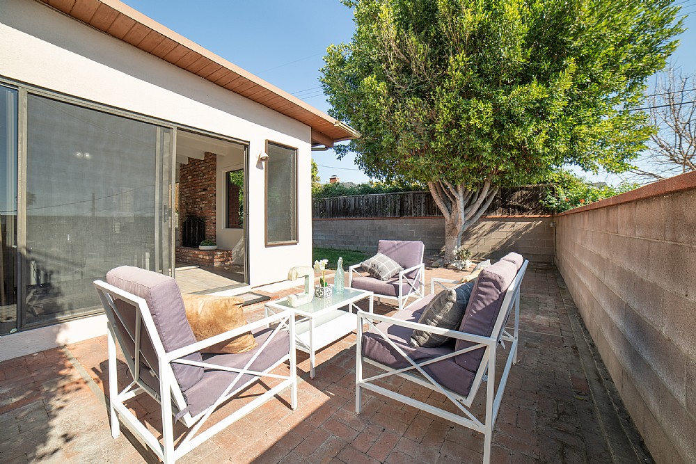 Elfyer - Burbank, CA House - For Sale