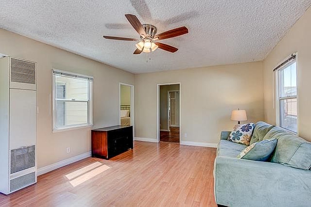 Elfyer - Los Angeles, CA House - For Sale