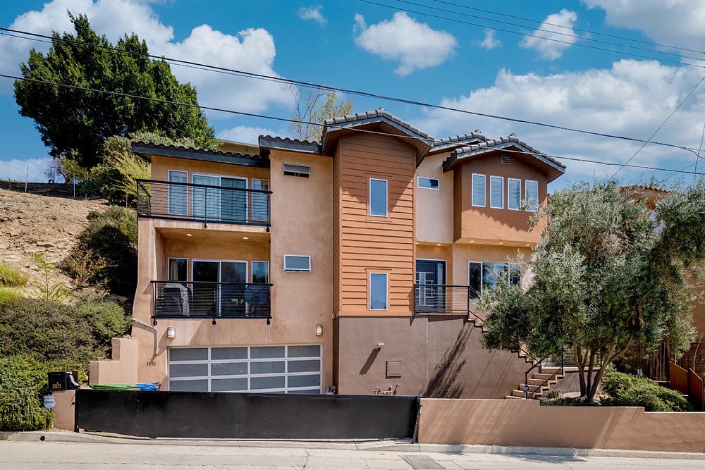 Elfyer - Los Angeles, CA House - For Sale