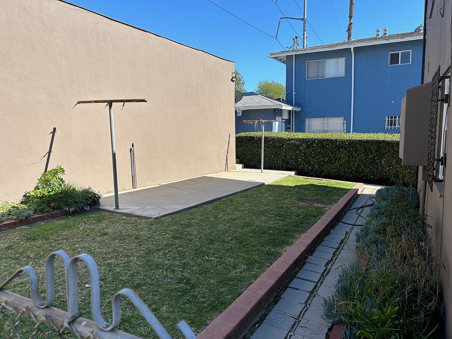 Elfyer - Los Angeles, CA House - For Sale