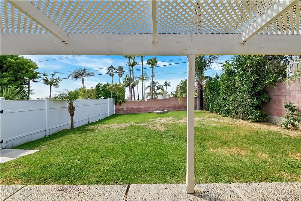 Elfyer - Los Angeles, CA House - For Sale