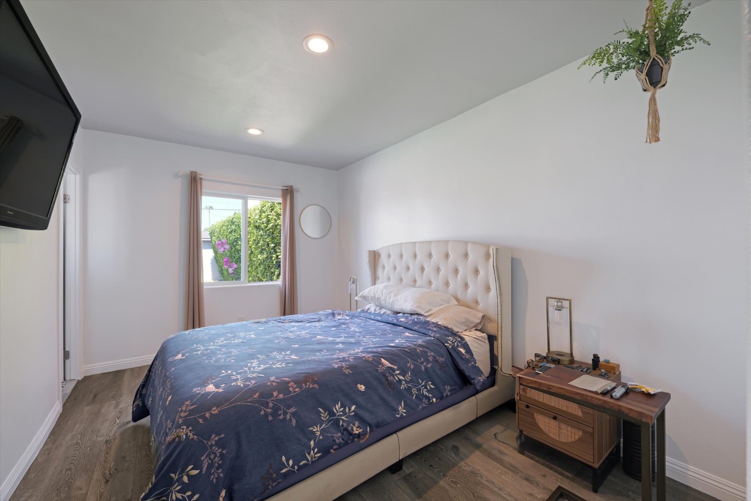 Elfyer - Los Angeles, CA House - For Sale