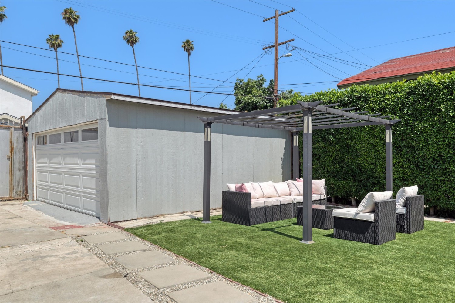 Elfyer - Los Angeles, CA House - For Sale