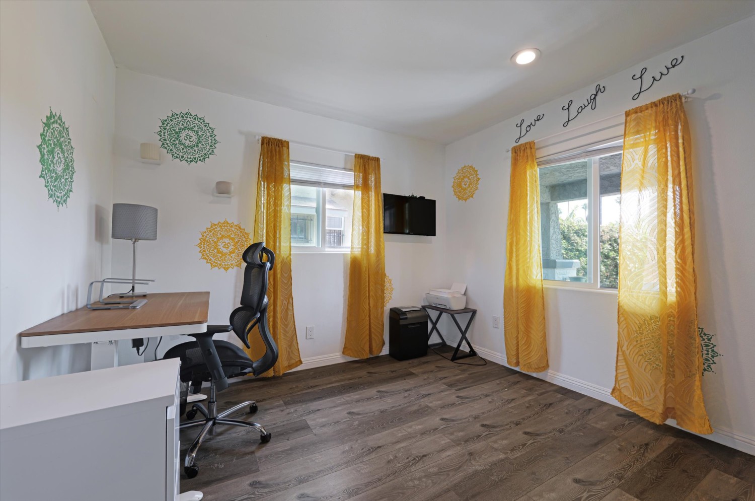 Elfyer - Los Angeles, CA House - For Sale