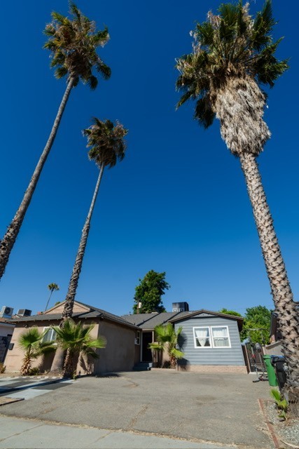 Elfyer - North Hollywood, CA House - For Sale