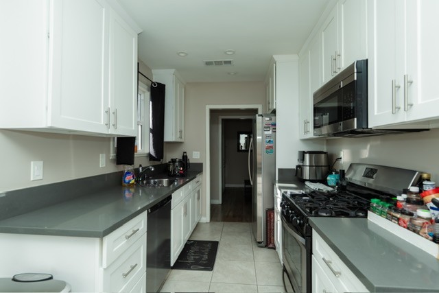 Elfyer - North Hollywood, CA House - For Sale