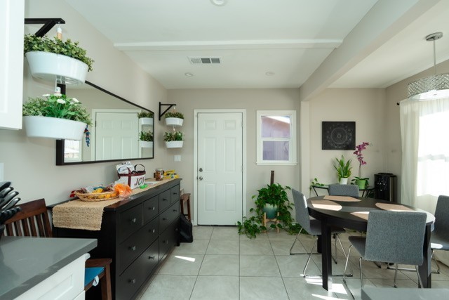 Elfyer - North Hollywood, CA House - For Sale