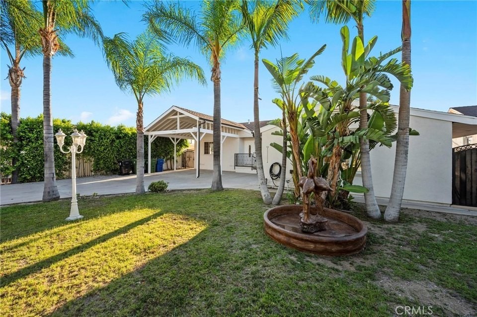 Elfyer - North Hollywood, CA House - For Sale