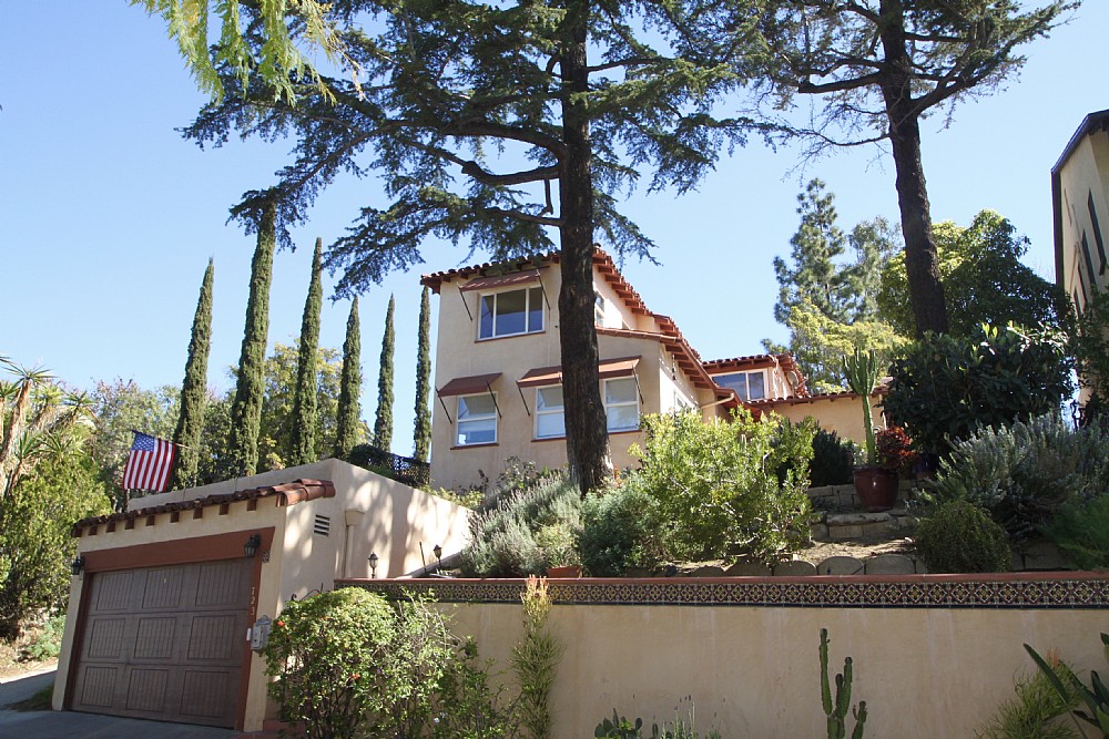 Elfyer - Glendale, CA House - For Sale
