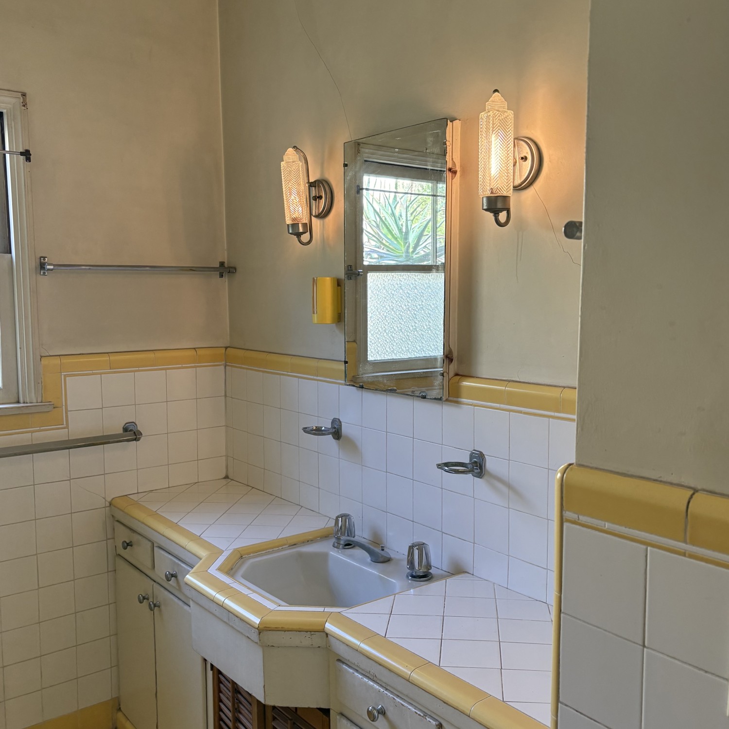 Elfyer - Pasadena, CA House - For Sale