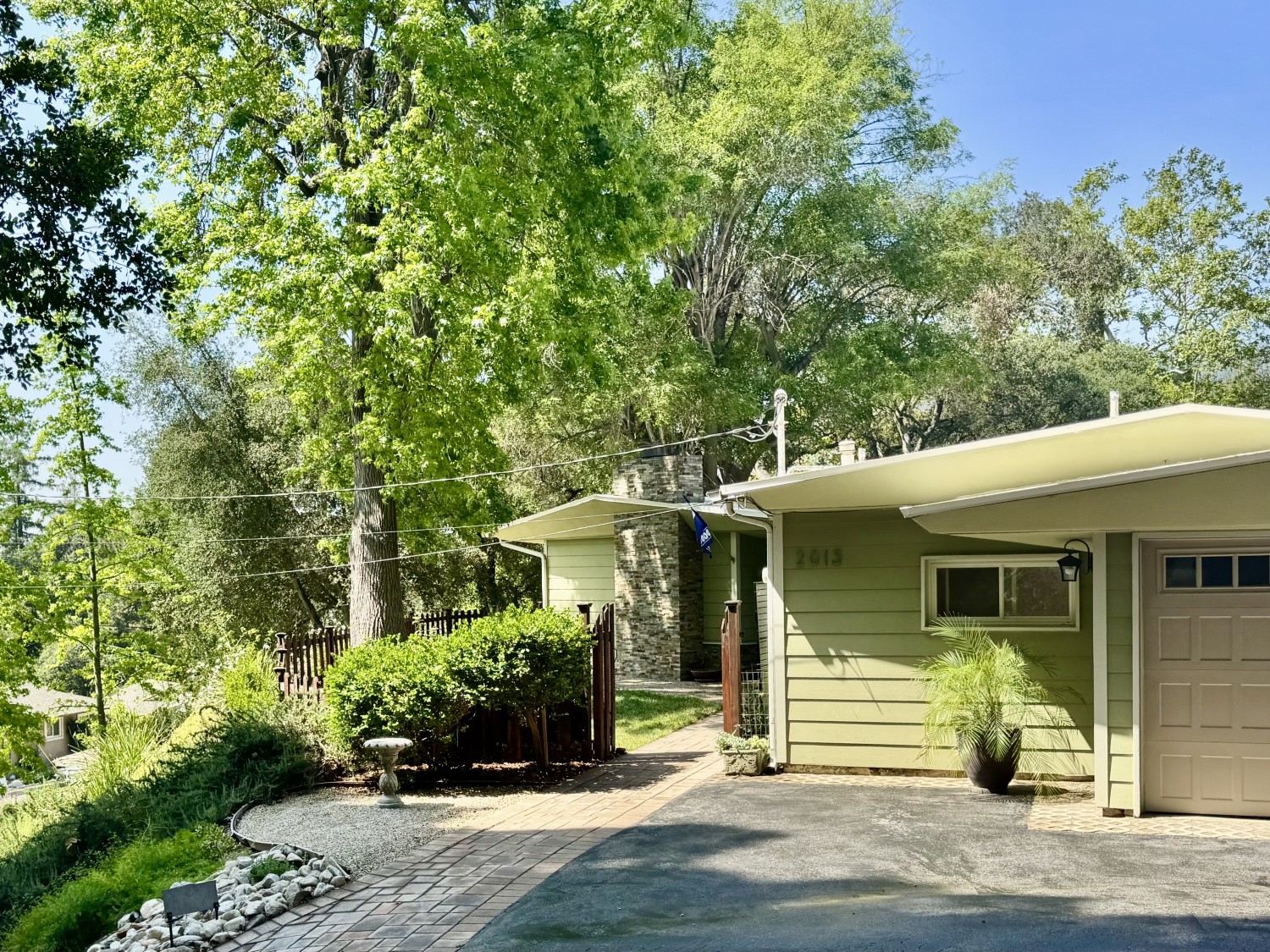 Elfyer - Glendale, CA House - For Sale