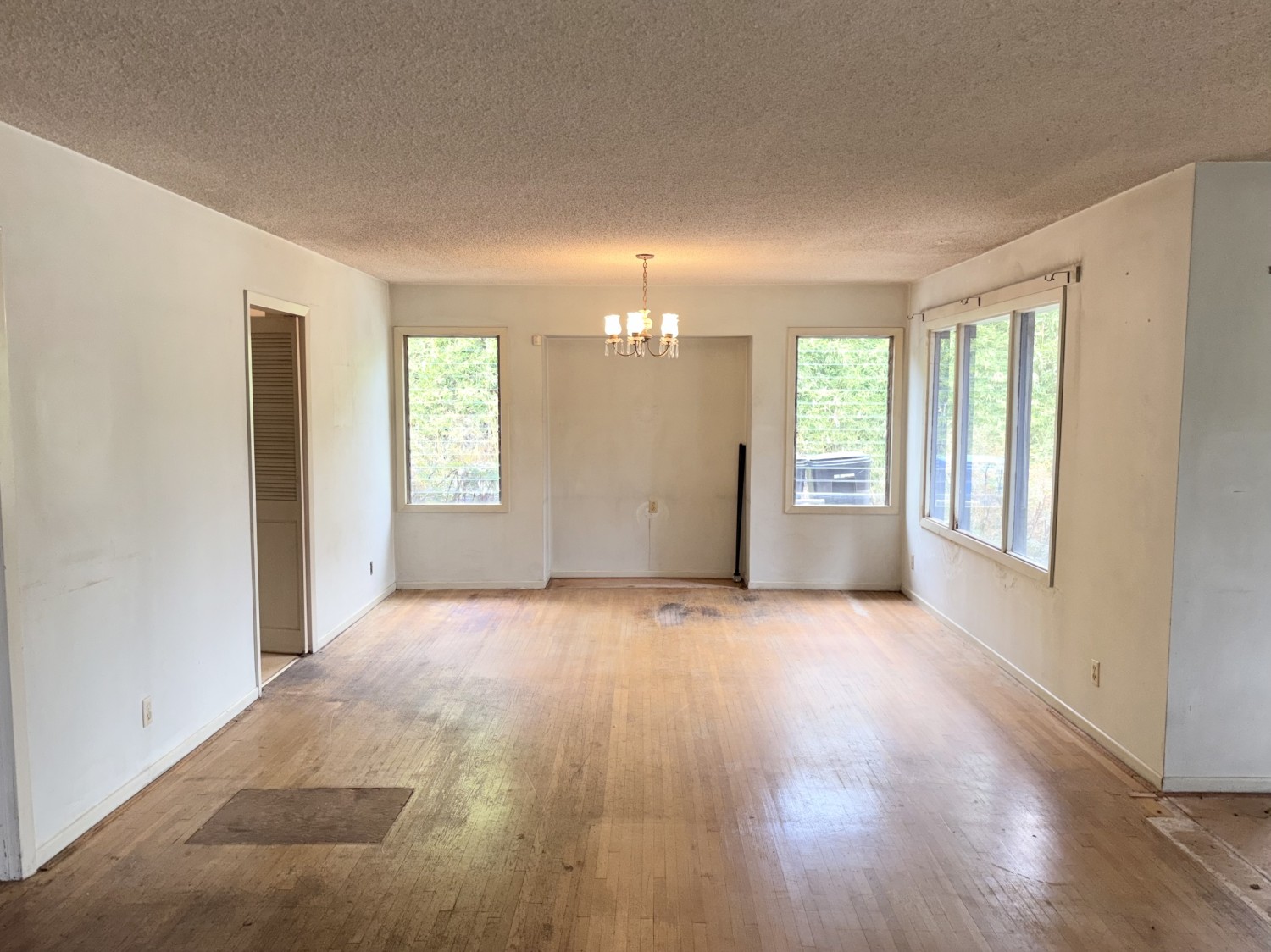 Elfyer - Los Angeles, CA House - For Sale