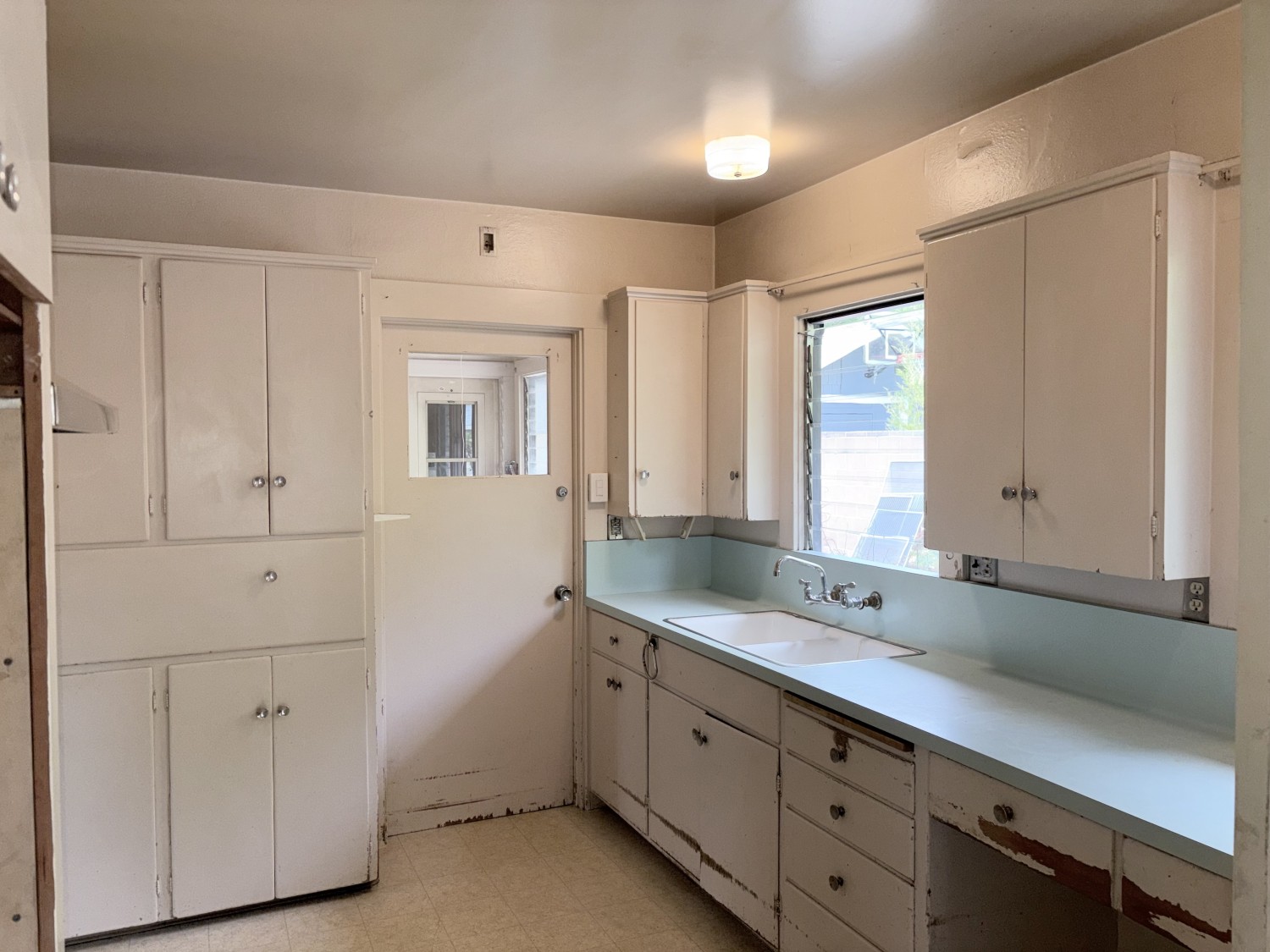 Elfyer - Los Angeles, CA House - For Sale