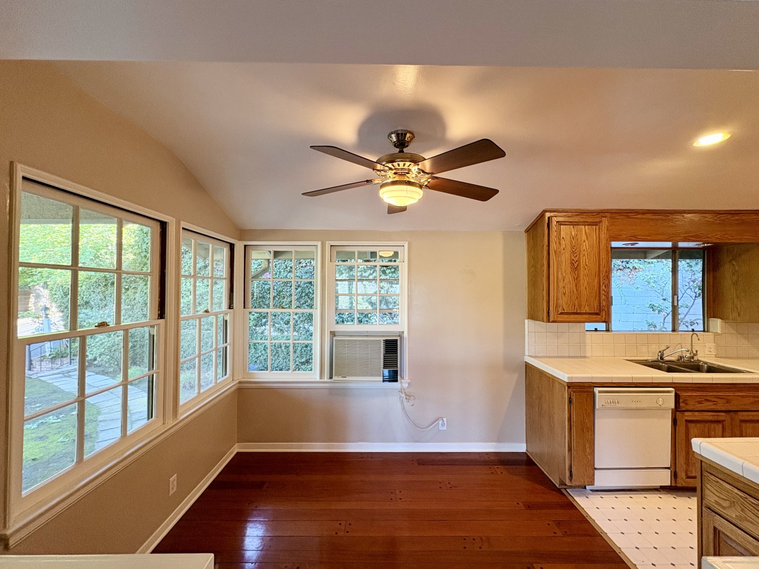Elfyer - Pasadena, CA House - For Sale