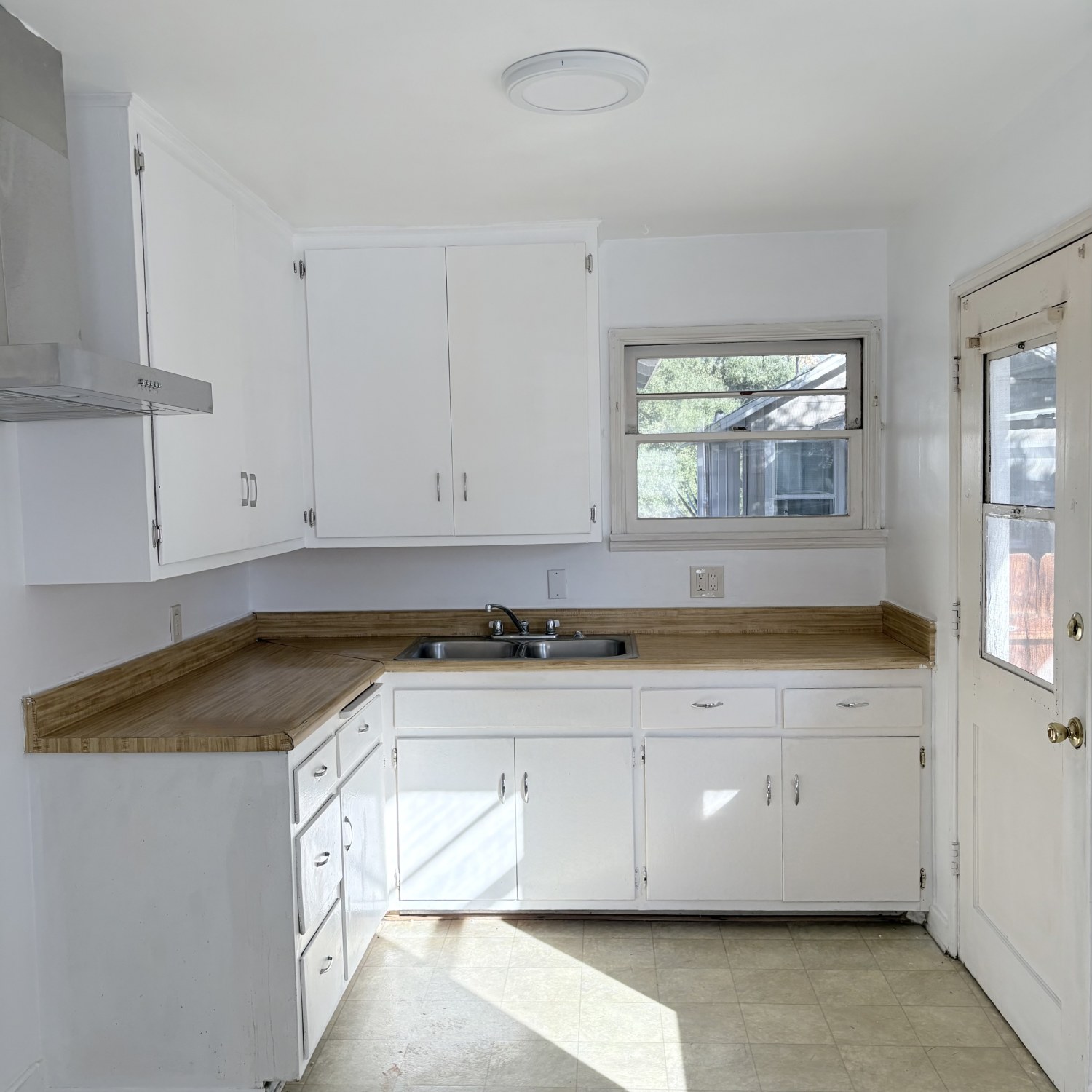 Elfyer - Monrovia, CA House - For Sale