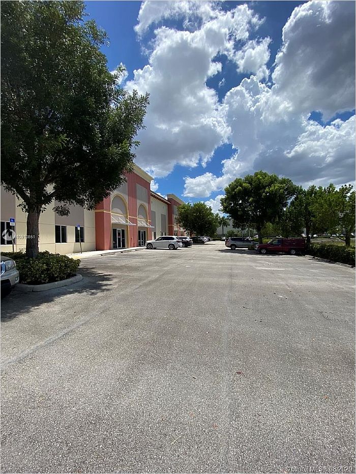 Elfyer - Miami, FL House - For Sale