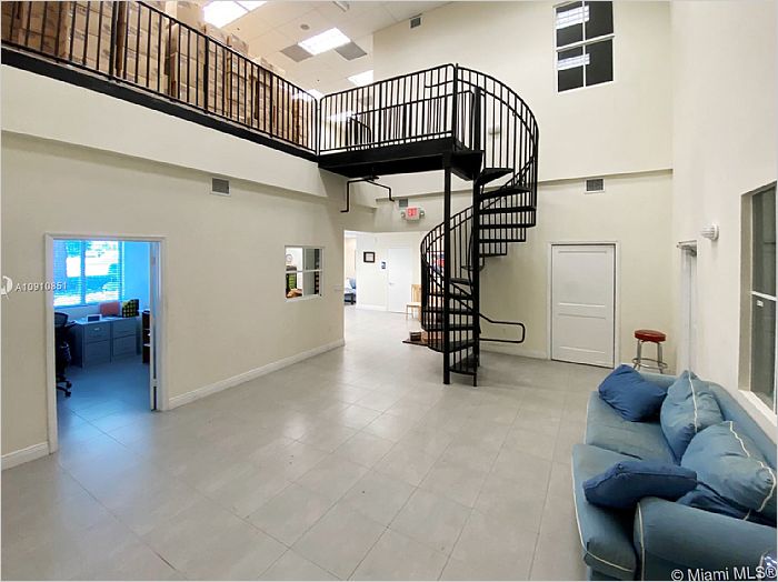 Elfyer - Miami, FL House - For Sale