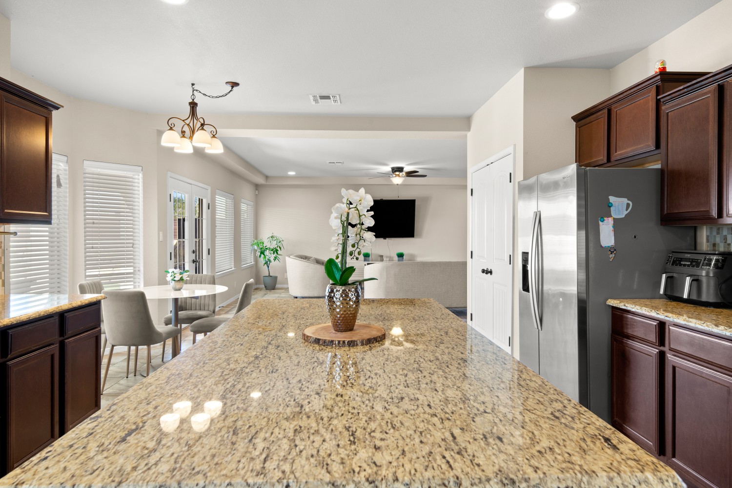 Elfyer - Horizon City, TX House - For Sale