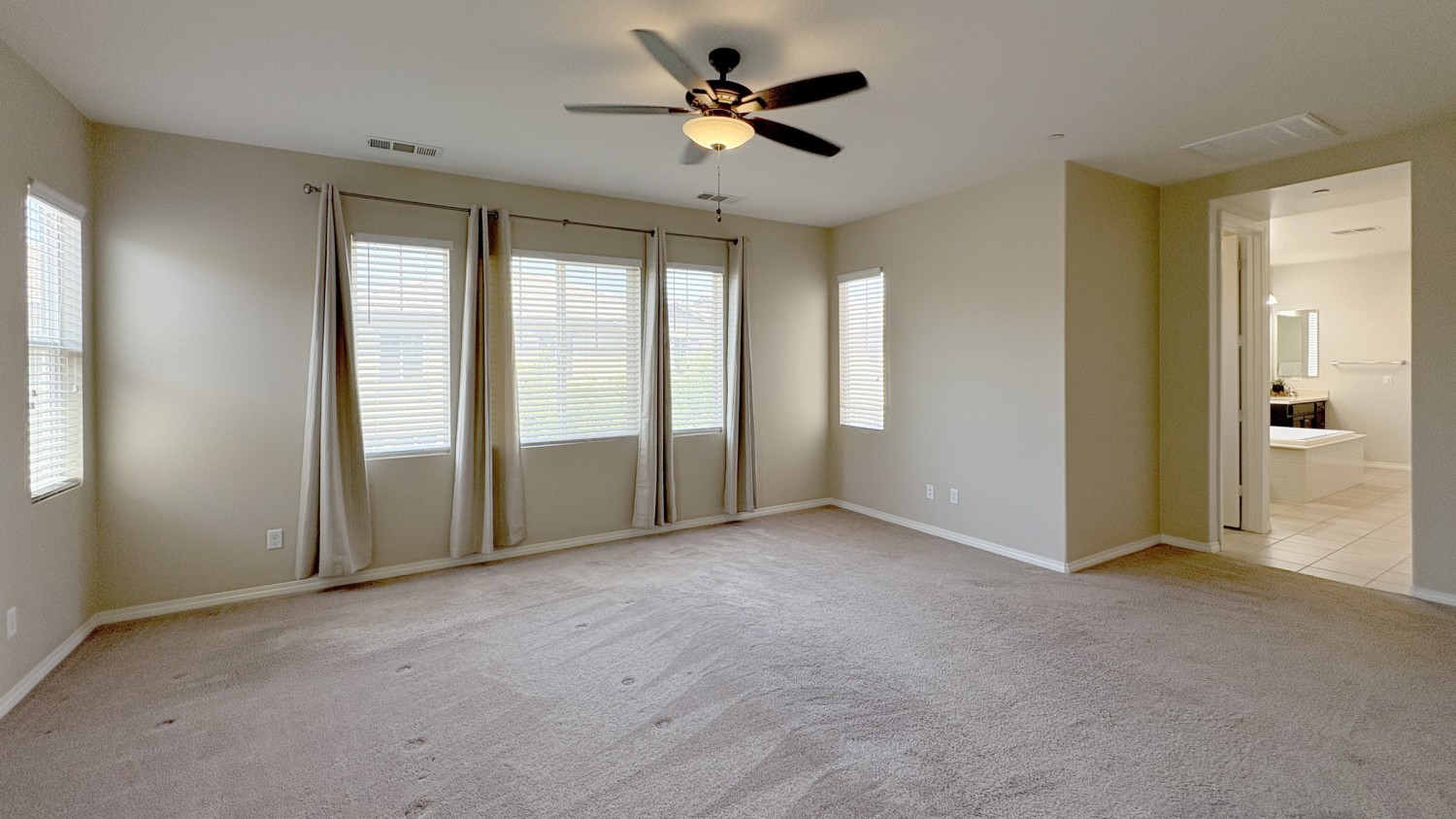 Elfyer - Eastvale, CA House - For Sale