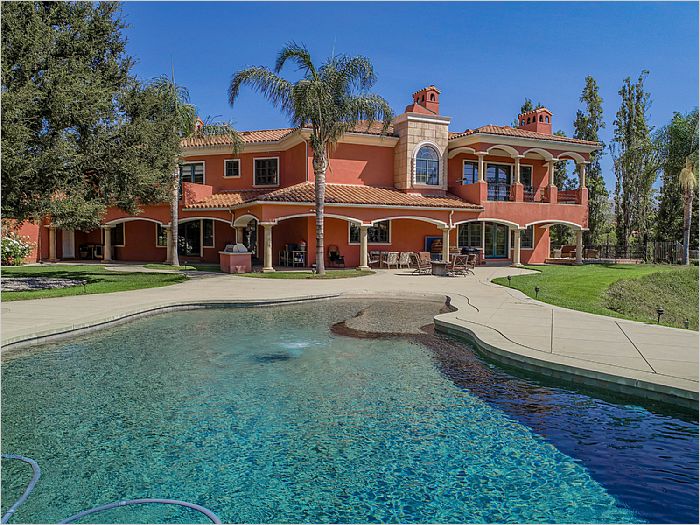 Elfyer - Chatsworth, CA House - For Sale