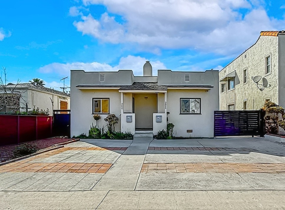 Elfyer - Los Angeles, CA House - For Sale