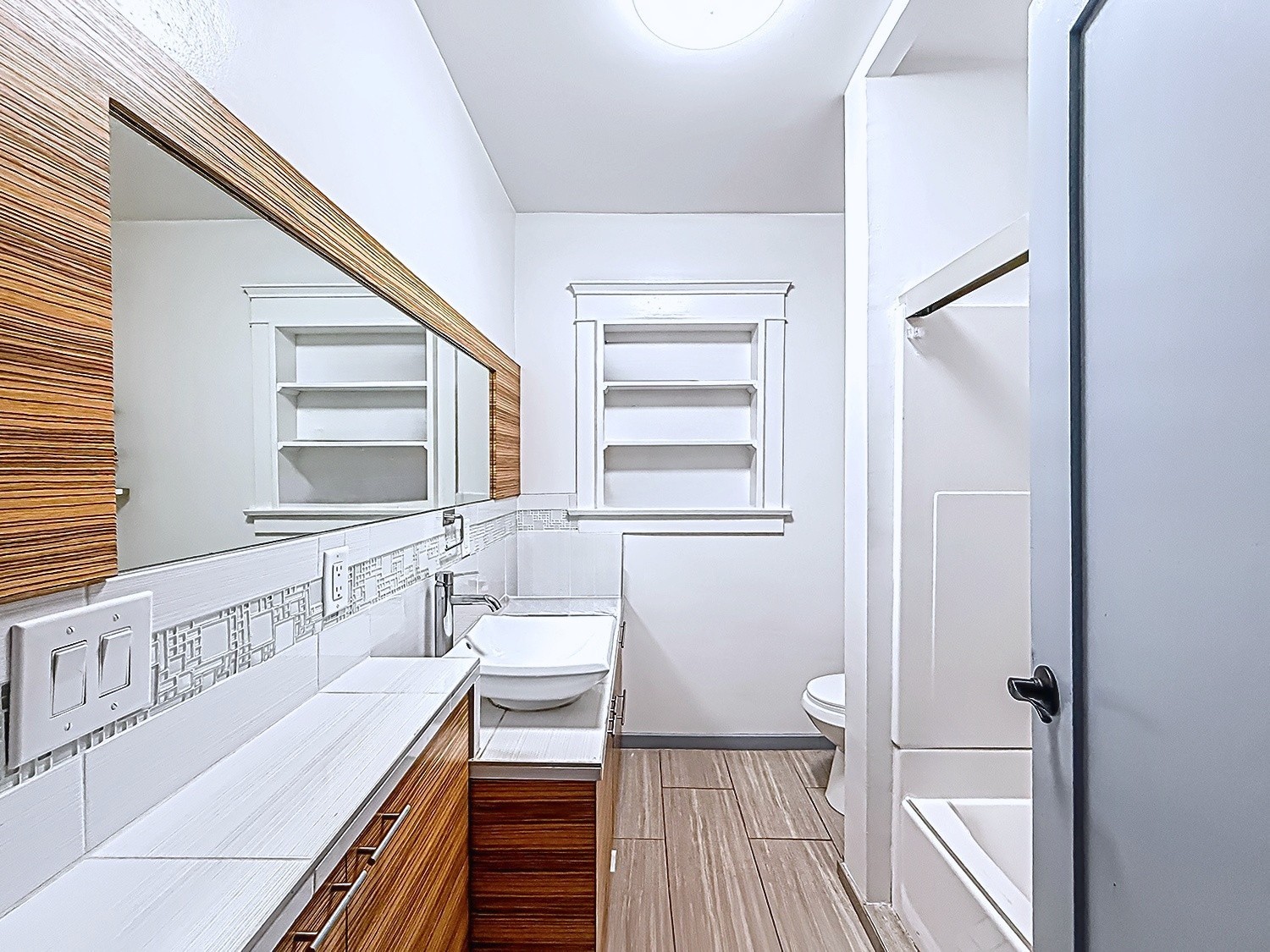 Elfyer - Los Angeles, CA House - For Sale