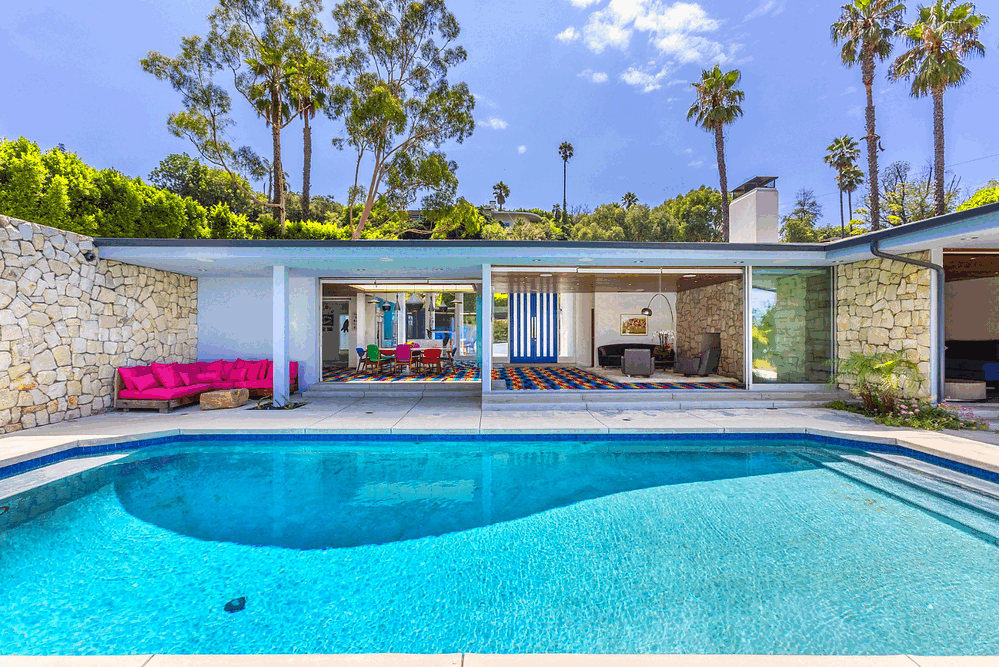 7979 Mulholland Drive