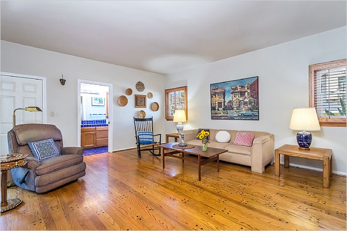 Elfyer - Los Angeles, CA House - For Sale