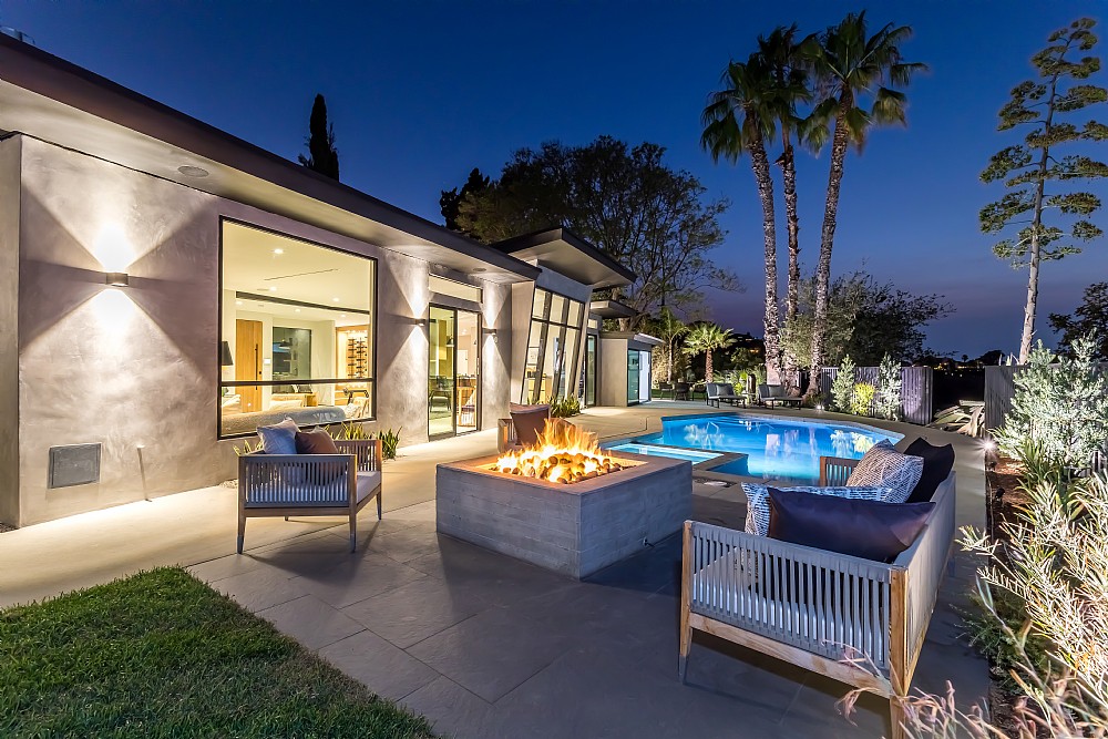 Elfyer - Los Angeles, CA House - For Sale