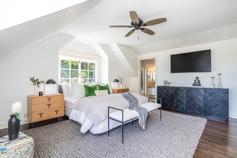 Elfyer - Los Angeles, CA House - For Sale