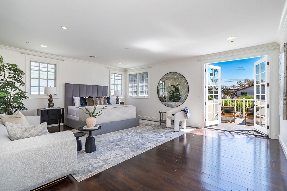 Elfyer - Los Angeles, CA House - For Sale